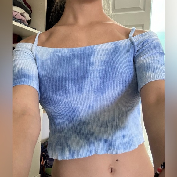 Blue & White Crop Top - Picture 3 of 4